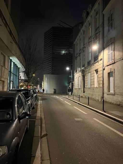 Ferienwohnung L'Atypique D'Orléans Exterior foto
